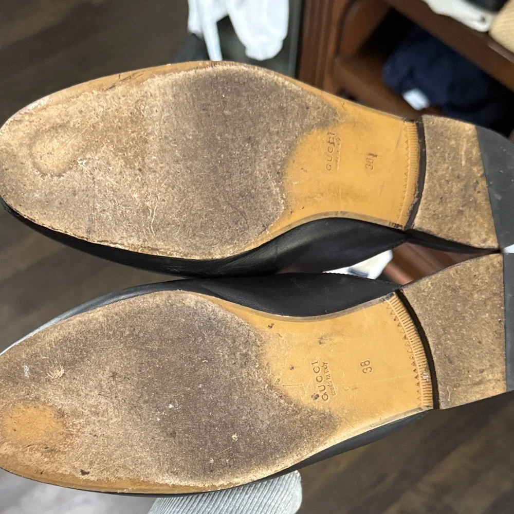 Gucci Black Leather Mules with Gold Detail - Picture 4 of 4